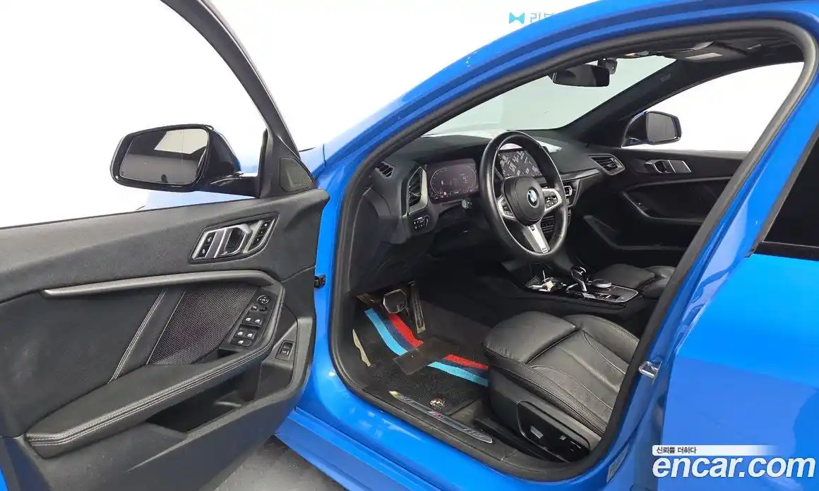 BMW 1 серия 2022 2.0 автомат (гидро), фото 13