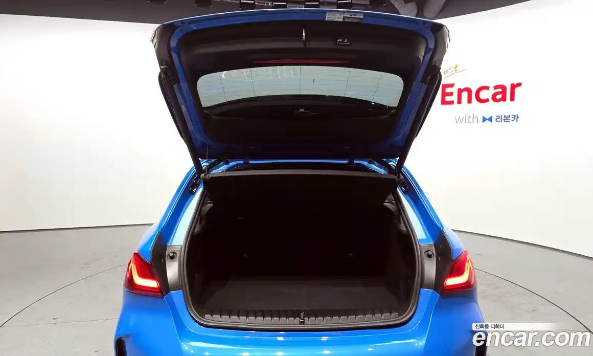 BMW 1 серия 2022 2.0 автомат (гидро), фото 31