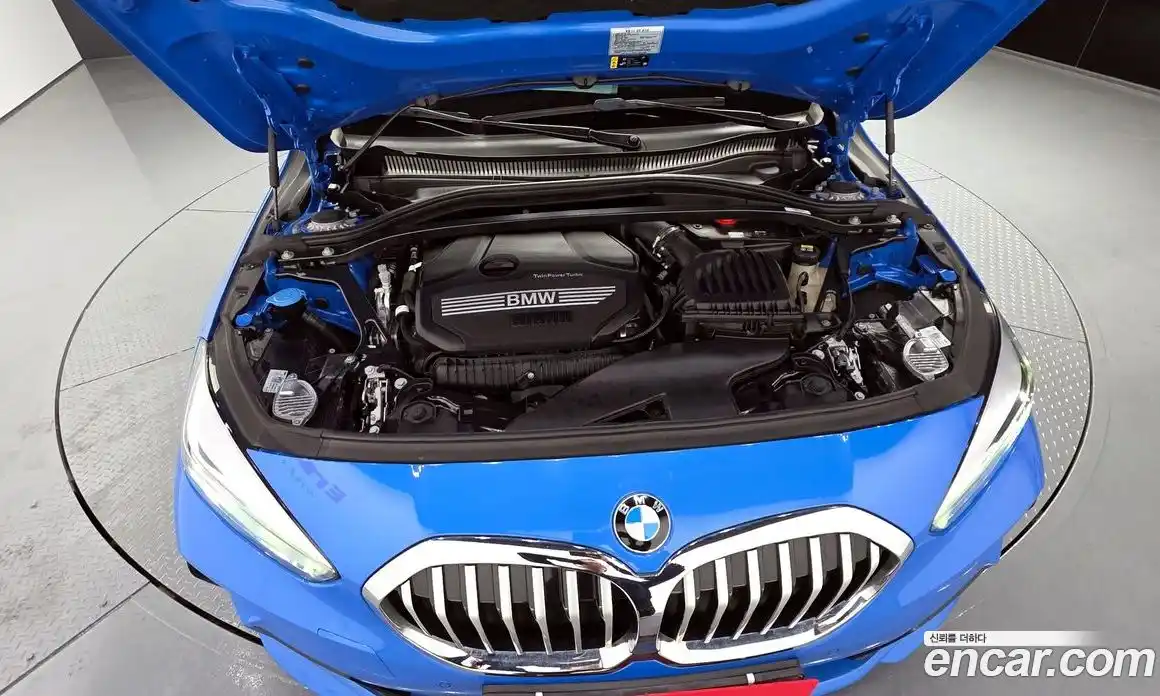 BMW 1 серия 2022 2.0 автомат (гидро), фото 6