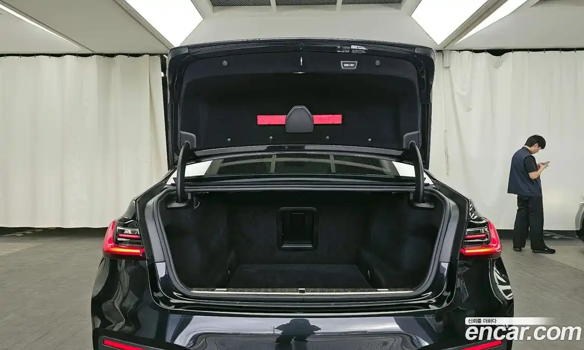 BMW 7 серия 2022 3.0 автомат (гидро), фото 26