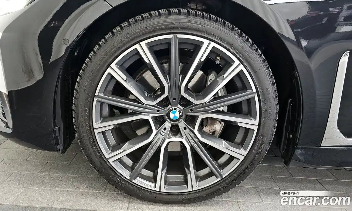 BMW 7 серия 2022 3.0 автомат (гидро), фото 5