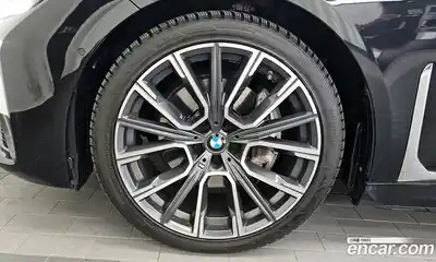 BMW 7 серия 2022 3.0 автомат (гидро), миниатюра 5