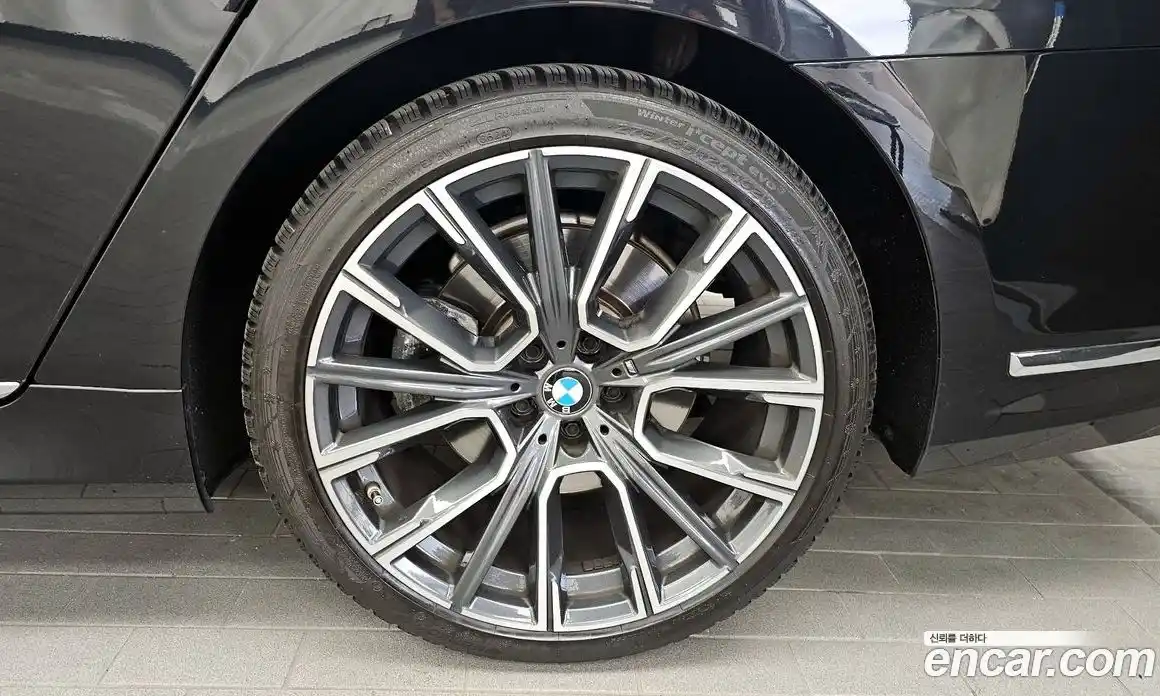 BMW 7 серия 2022 3.0 автомат (гидро), фото 7