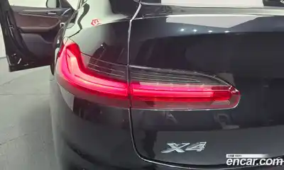 BMW X4 2021 2.0 автомат (гидро), миниатюра 9