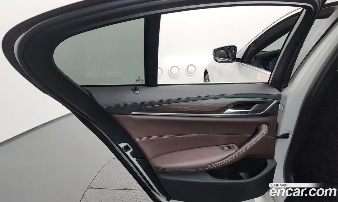 BMW 5 серия 2021 2.0 автомат (гидро), фото 15