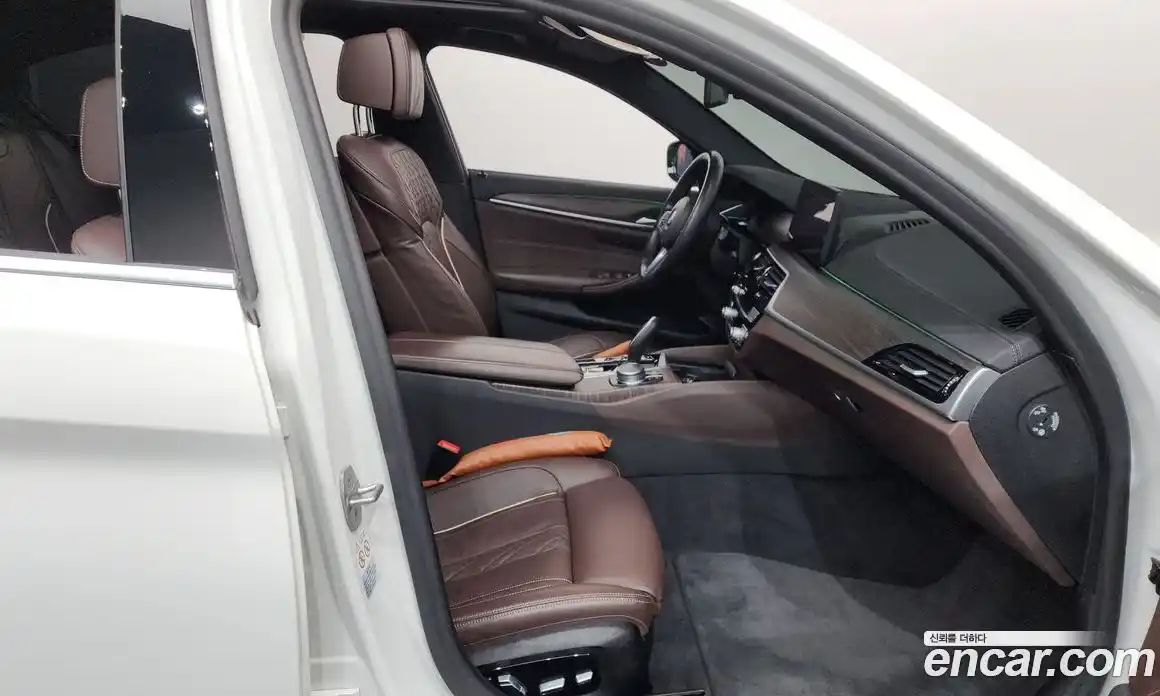 BMW 5 серия 2021 2.0 автомат (гидро), фото 16