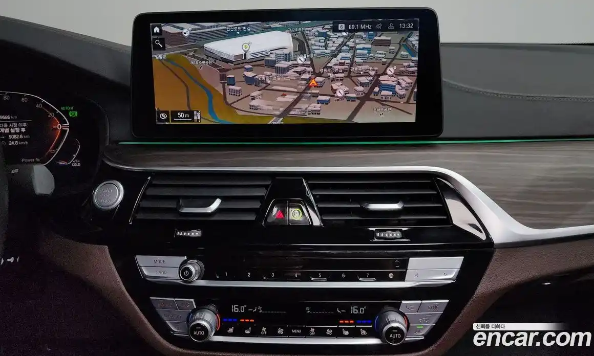 BMW 5 серия 2021 2.0 автомат (гидро), фото 18
