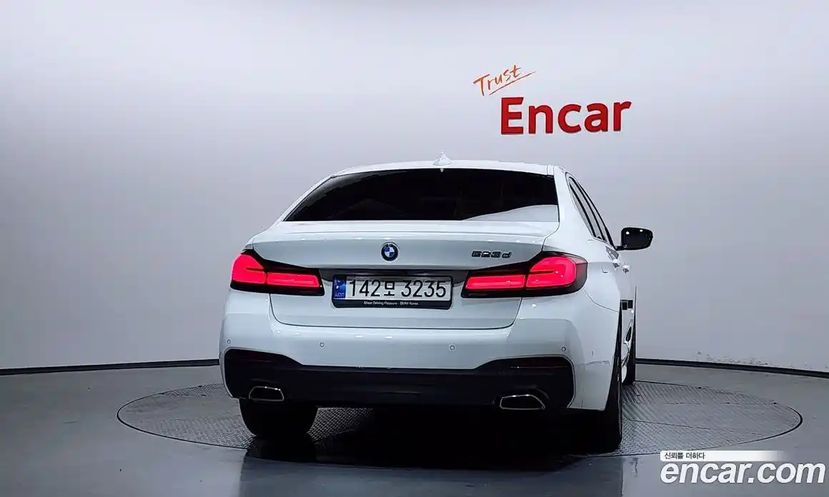 BMW 5 серия 2021 2.0 автомат (гидро), фото 4