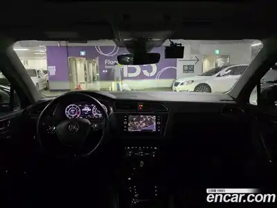Volkswagen Tiguan 2018 2.0 автомат (гидро), миниатюра 6