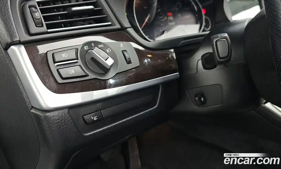 BMW 5 серия 2013 2.0 автомат (гидро), фото 16
