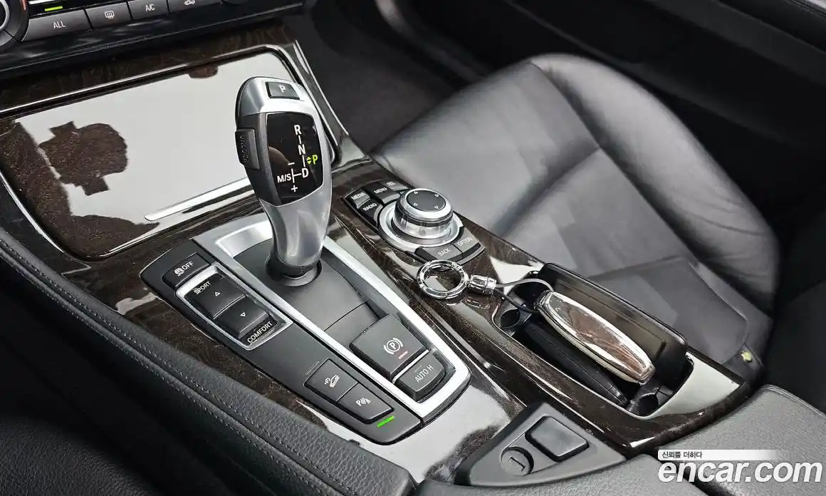 BMW 5 серия 2013 2.0 автомат (гидро), фото 9