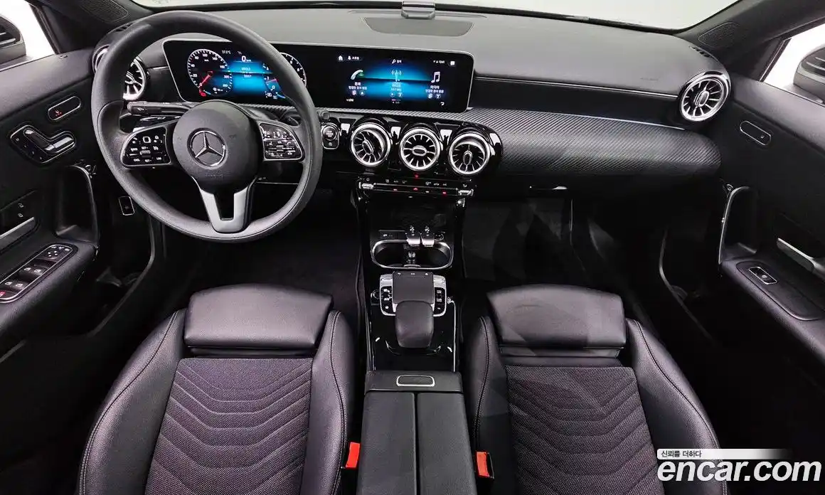 Mercedes-Benz A-Class 2020 2.0 гидро, фото 10