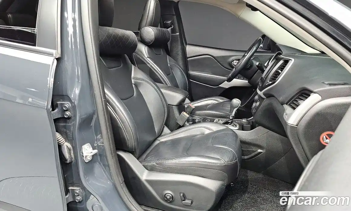 Jeep Cherokee 2017 2.4 автомат (гидро), фото 11
