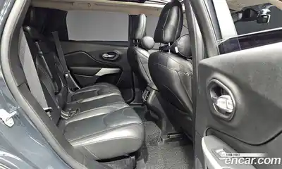 Jeep Cherokee 2017 2.4 автомат (гидро), миниатюра 12