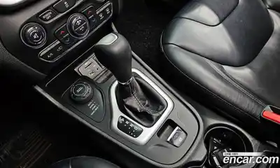 Jeep Cherokee 2017 2.4 автомат (гидро), миниатюра 9