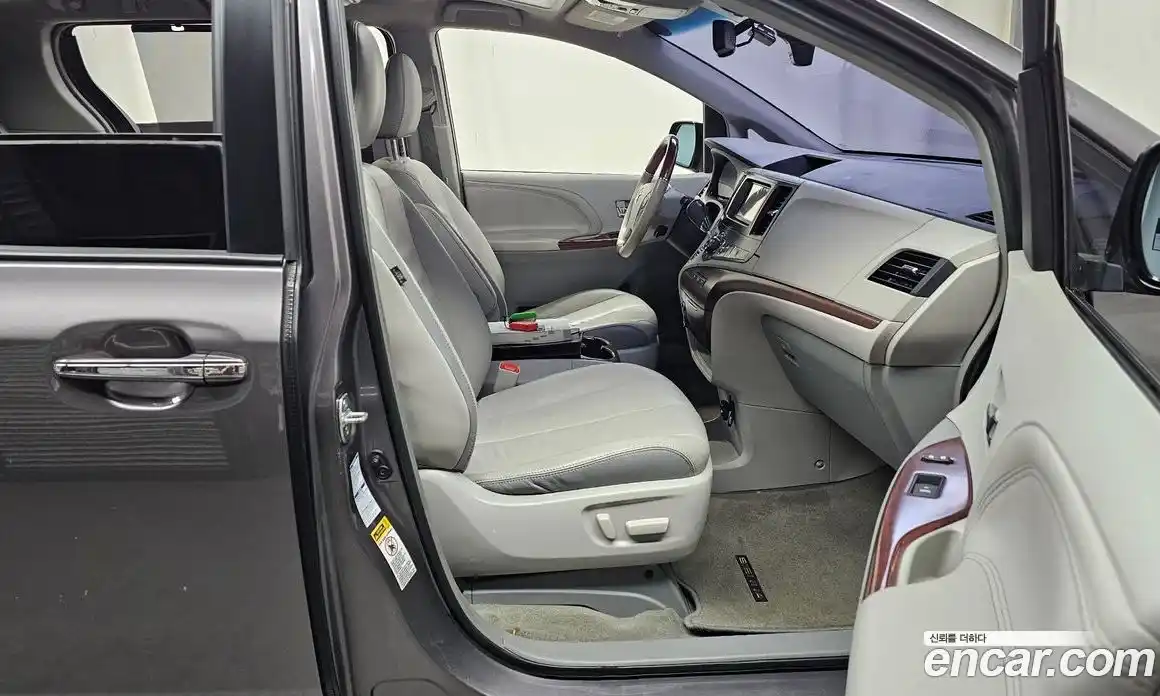 Toyota Sienna 2014 3.5 гидро, фото 11