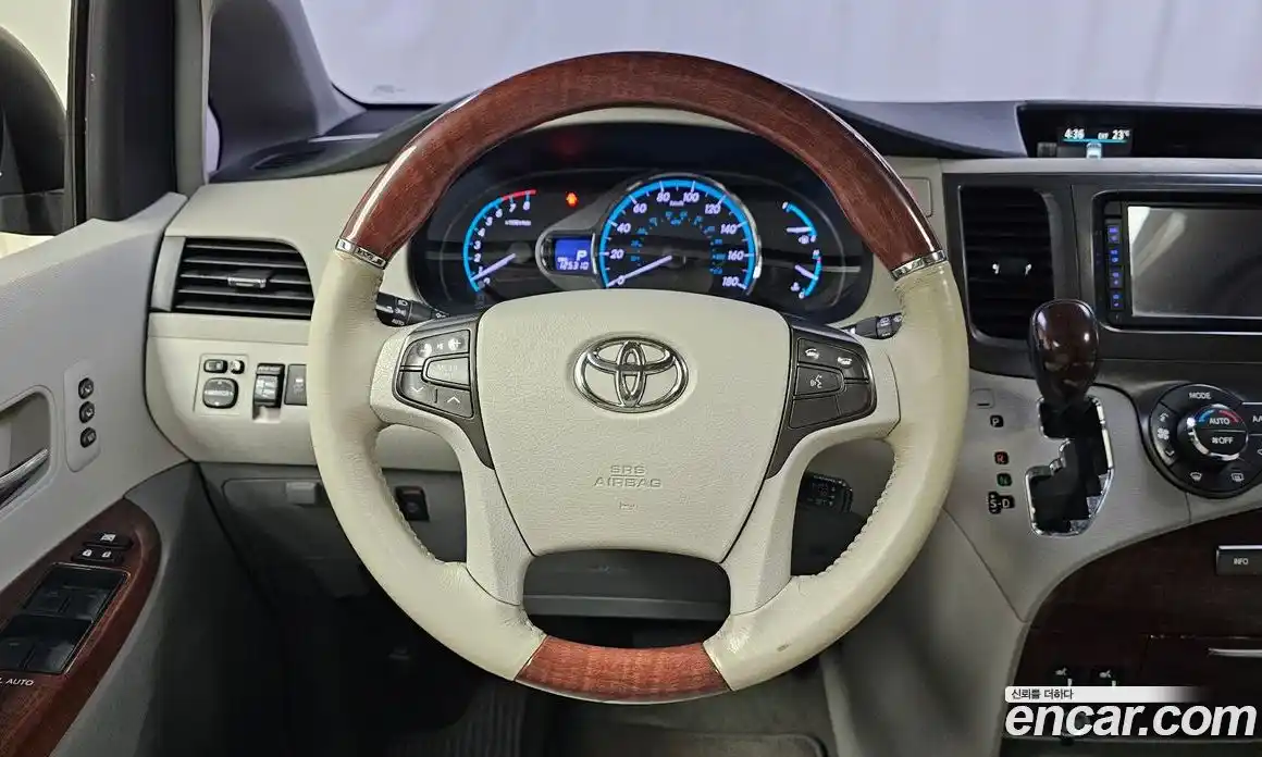 Toyota Sienna 2014 3.5 гидро, фото 13