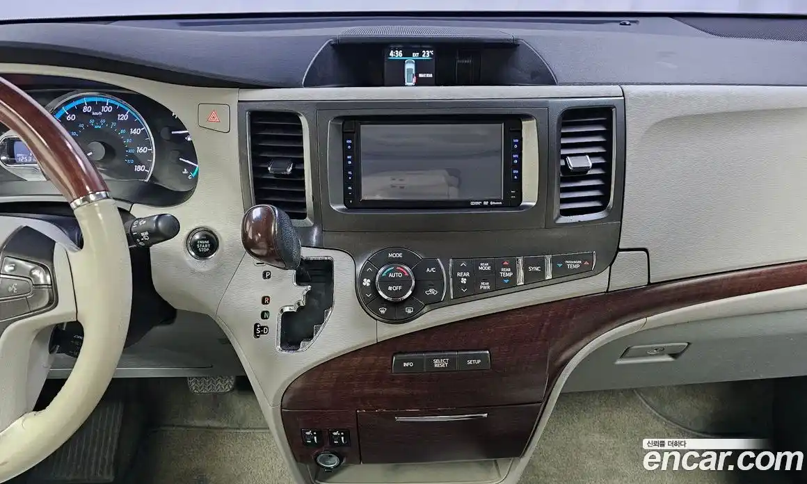 Toyota Sienna 2014 3.5 гидро, фото 16