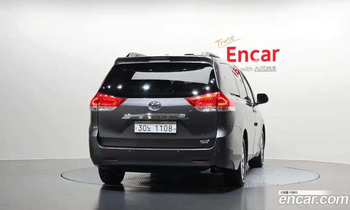 Toyota Sienna 2014 3.5 гидро, фото 4