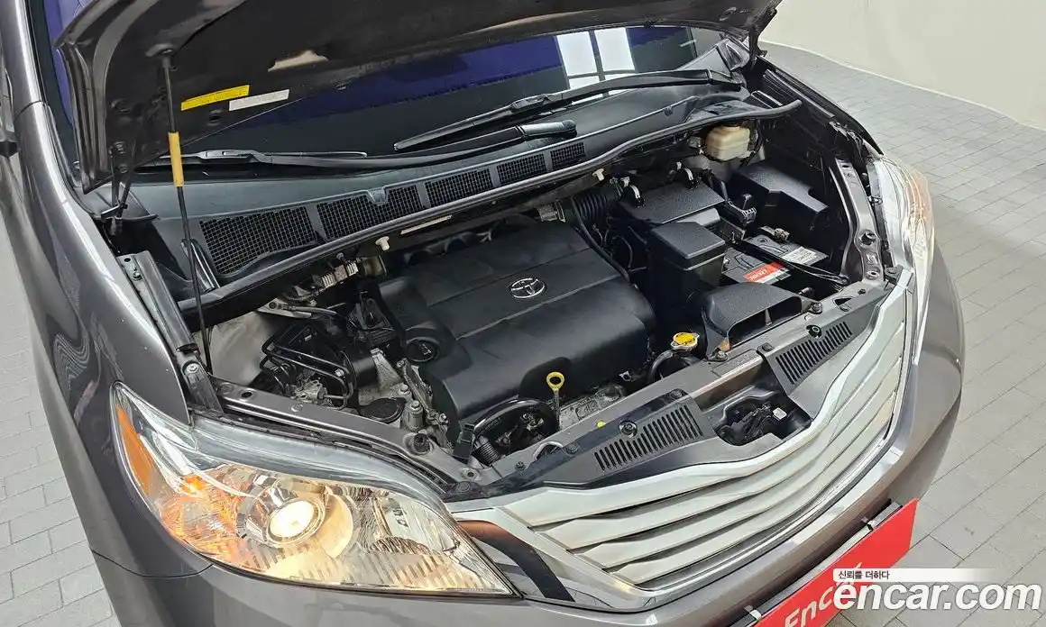 Toyota Sienna 2014 3.5 гидро, фото 6