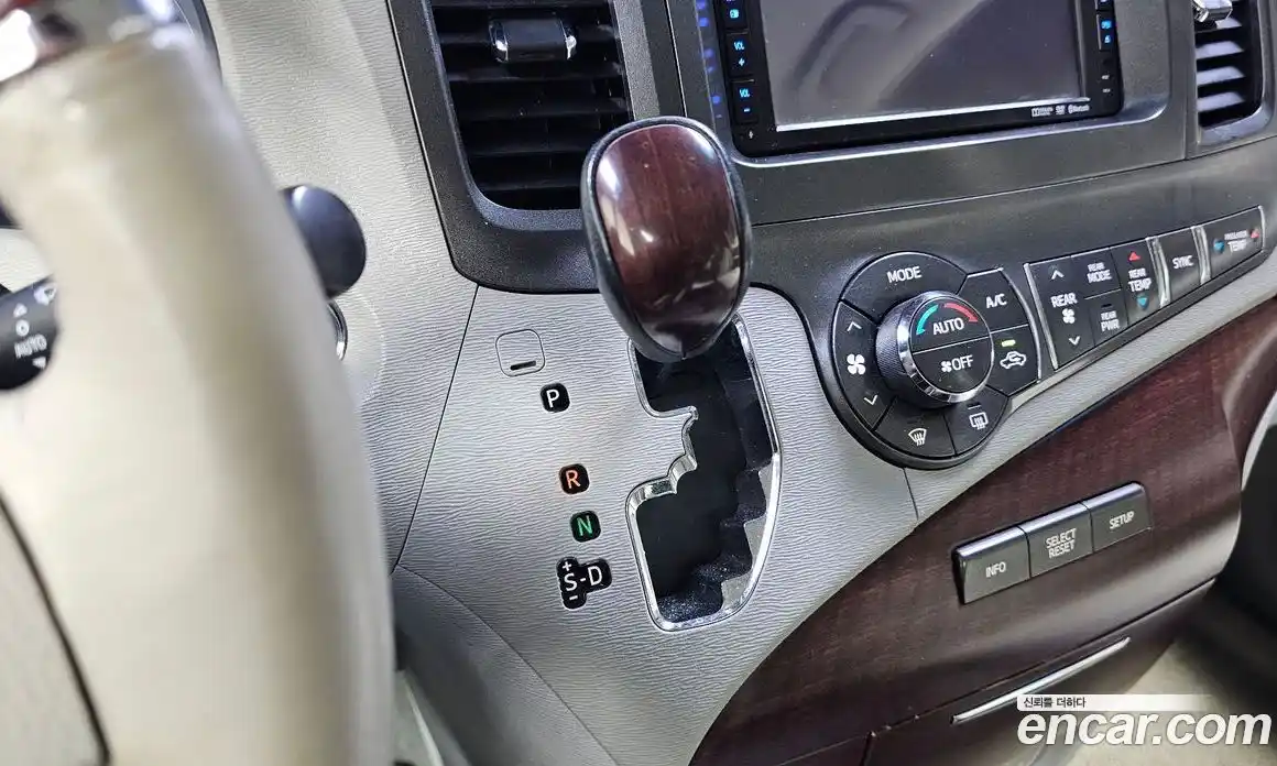 Toyota Sienna 2014 3.5 гидро, фото 9