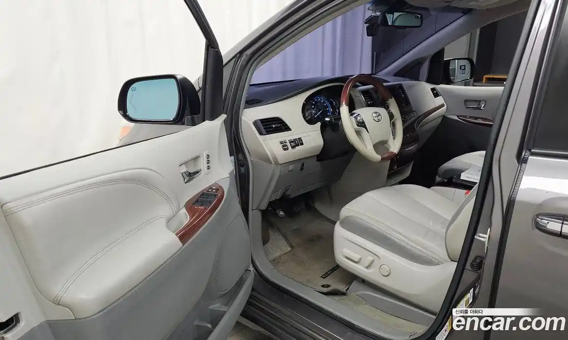 Toyota Sienna 2014 3.5 гидро, фото 10