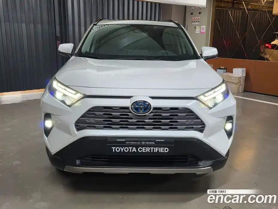 Toyota RAV4 2024 2.5 гидро, фото 3