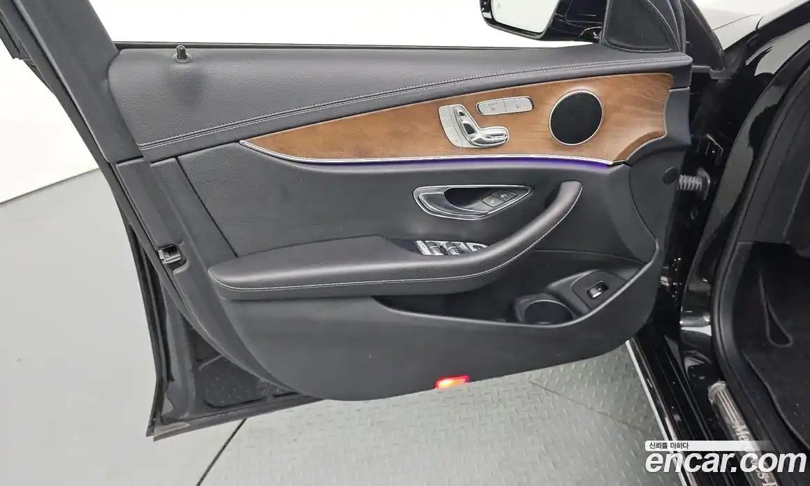 Mercedes-Benz E-Class 2021 2.0 автомат (гидро), фото 14