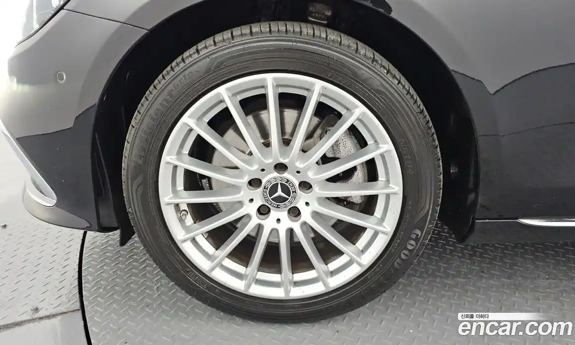 Mercedes-Benz E-Class 2021 2.0 автомат (гидро), фото 5