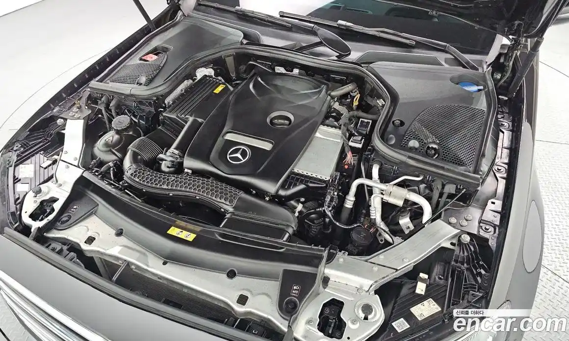 Mercedes-Benz E-Class 2021 2.0 автомат (гидро), фото 6