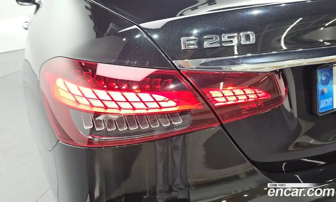 Mercedes-Benz E-Class 2021 2.0 автомат (гидро), фото 9