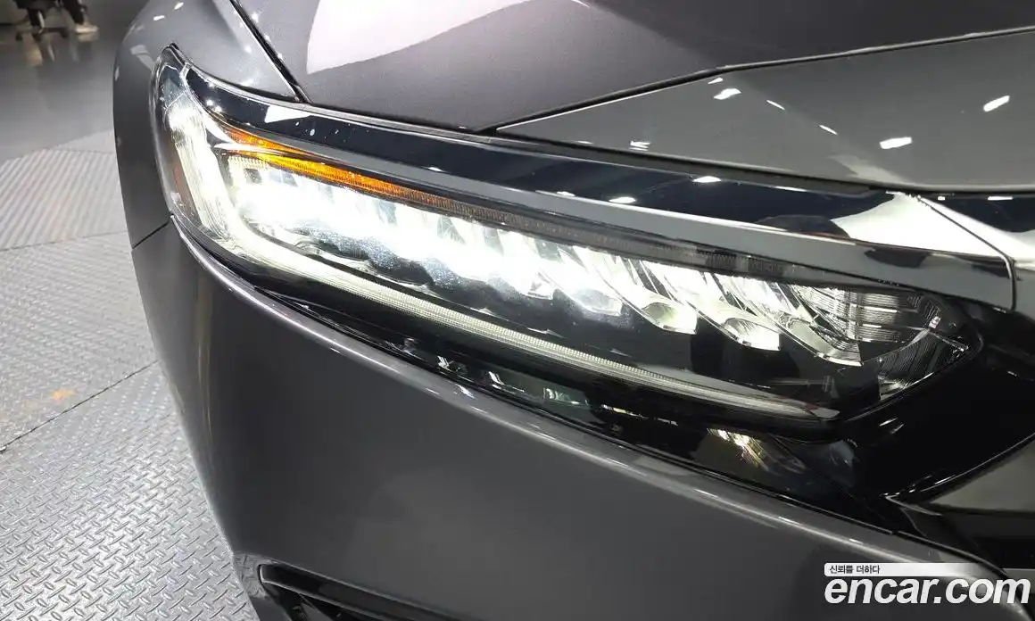 Honda Accord 2019 1.5 автомат (гидро), фото 8