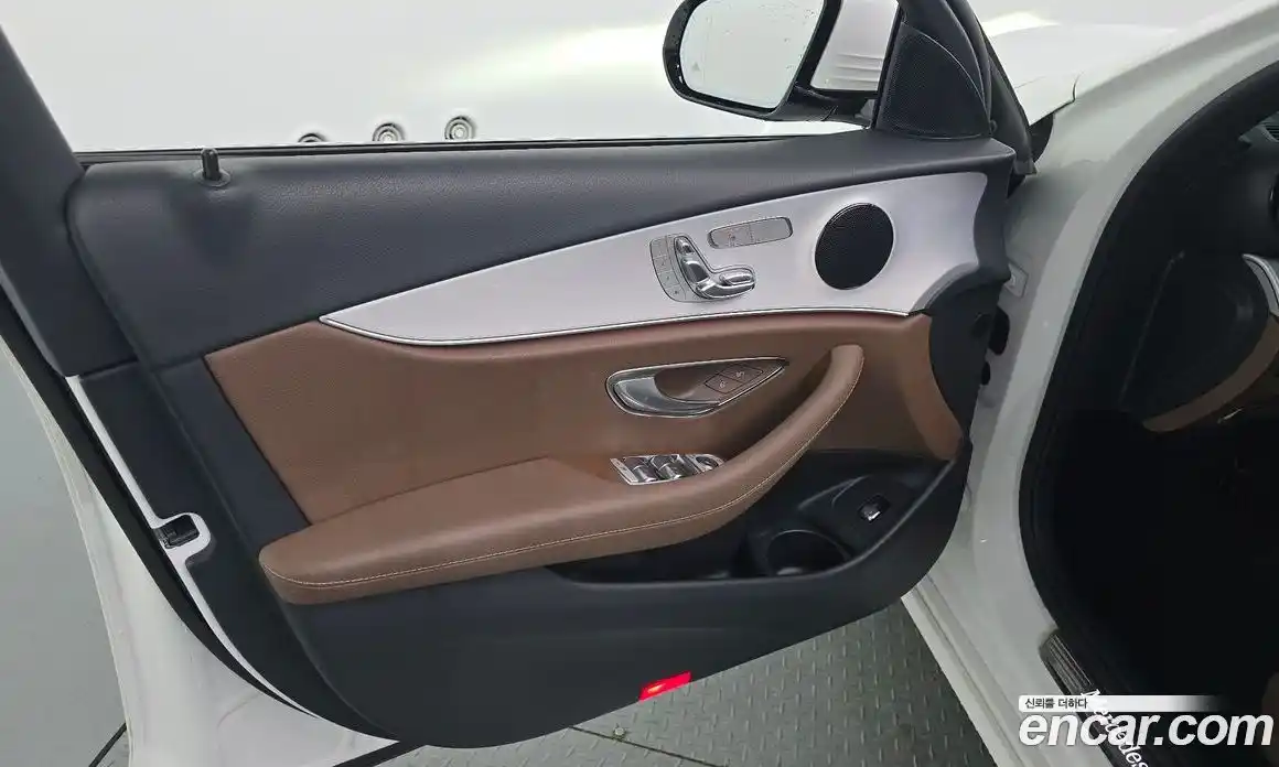 Mercedes-Benz E-Class 2020 2.0 автомат (гидро), фото 14