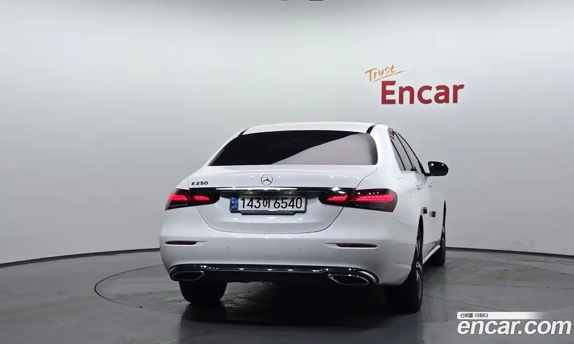 Mercedes-Benz E-Class 2020 2.0 автомат (гидро), фото 4