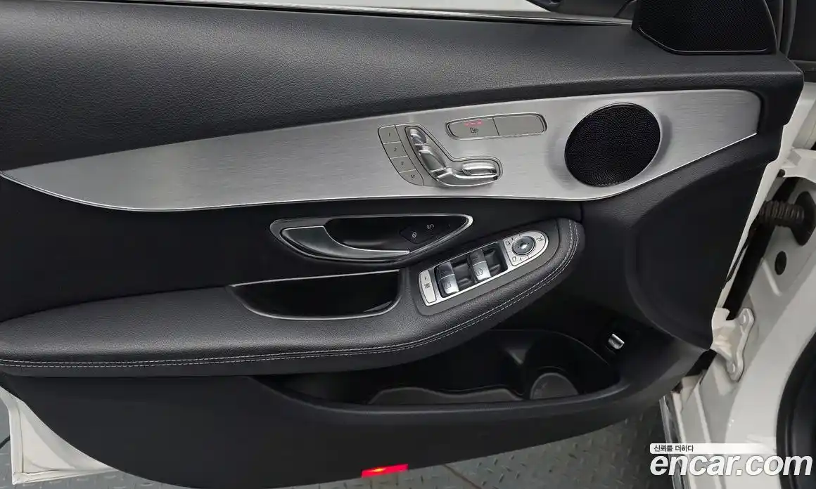 Mercedes-Benz C-Class 2016 2.0 автомат (гидро), фото 13