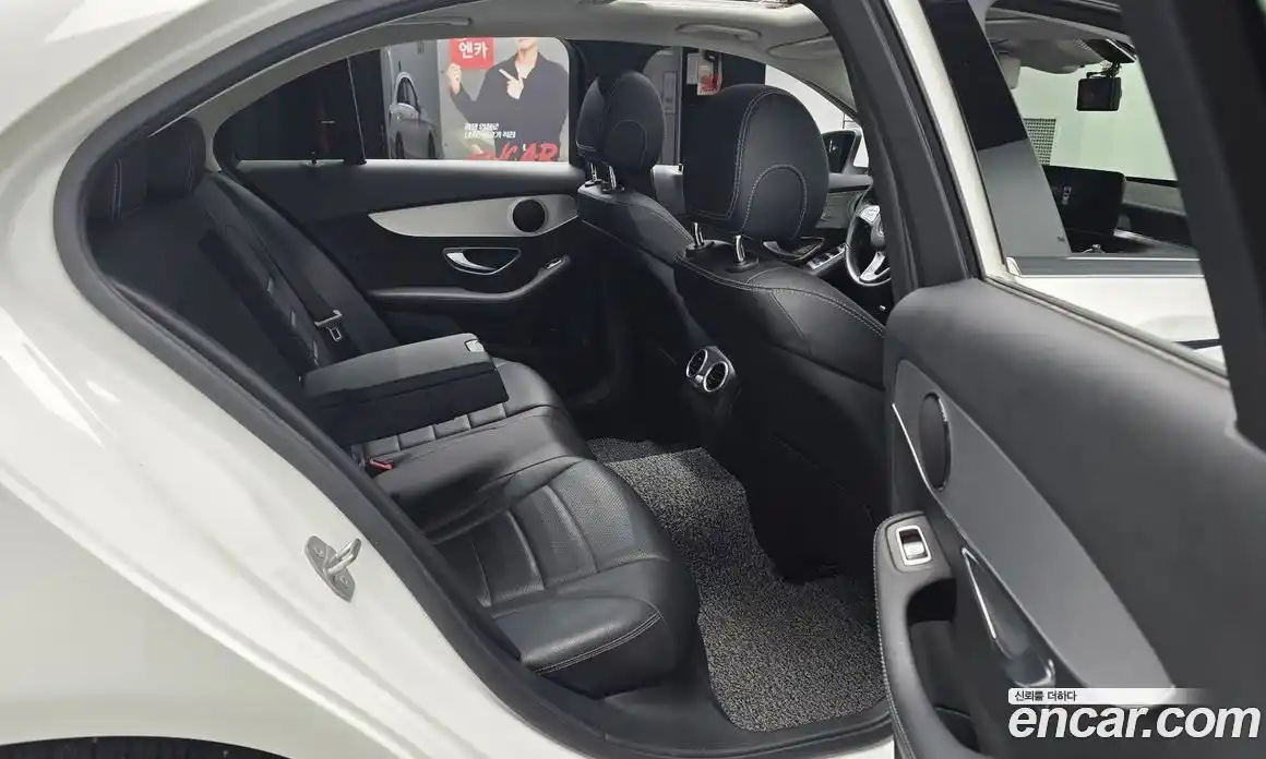 Mercedes-Benz C-Class 2016 2.0 автомат (гидро), фото 17