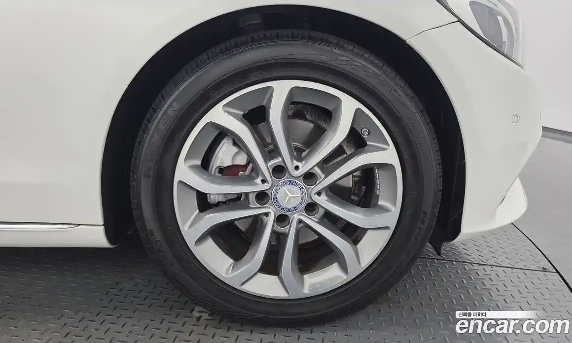 Mercedes-Benz C-Class 2016 2.0 автомат (гидро), фото 4