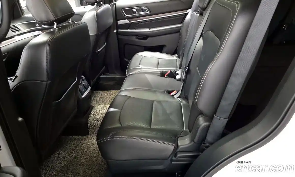 Ford Explorer 2019 2.3 автомат (гидро), фото 12