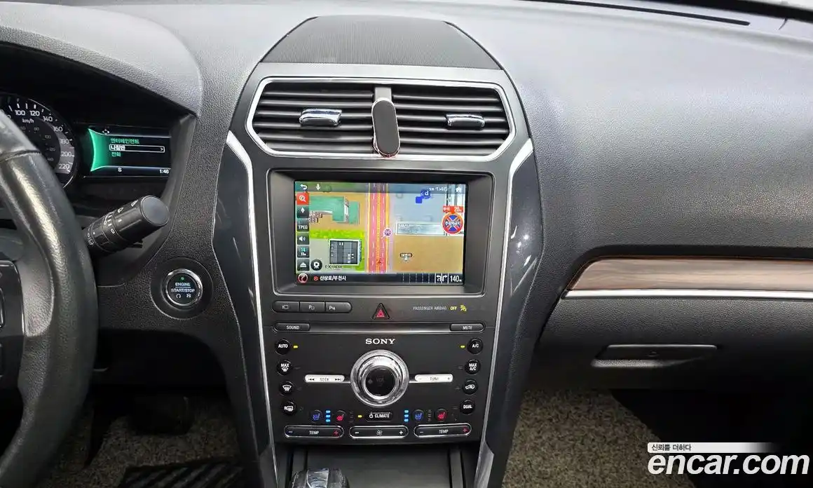 Ford Explorer 2019 2.3 автомат (гидро), фото 14