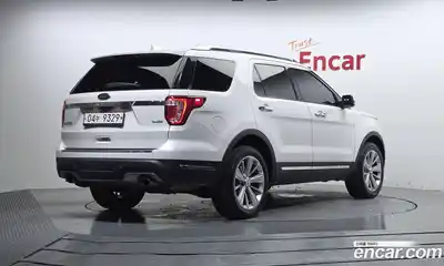 Ford Explorer 2019 2.3 автомат (гидро), миниатюра 2