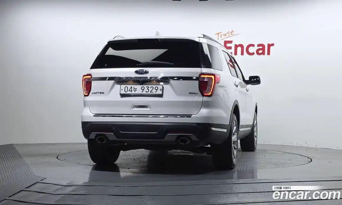 Ford Explorer 2019 2.3 автомат (гидро), фото 4