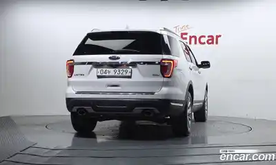 Ford Explorer 2019 2.3 автомат (гидро), миниатюра 4