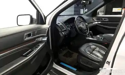 Ford Explorer 2019 2.3 автомат (гидро), миниатюра 10
