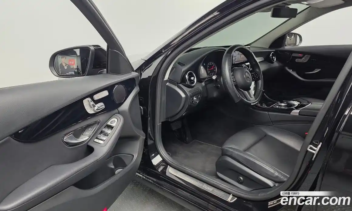 Mercedes-Benz C-Class 2020 2.0 автомат (гидро), фото 13