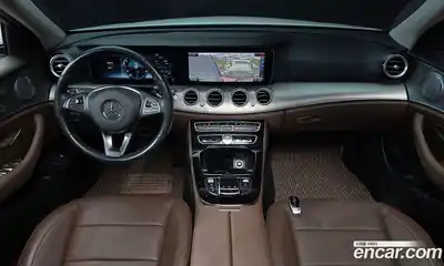 Mercedes-Benz E-Class 2017 2.0 автомат (гидро), миниатюра 7