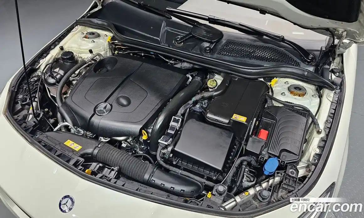 Mercedes-Benz CLA-Class 2016 2.1 гидро, фото 6 Mercedes-Benz CLA-Class 2016 2.1 гидро, фото 6