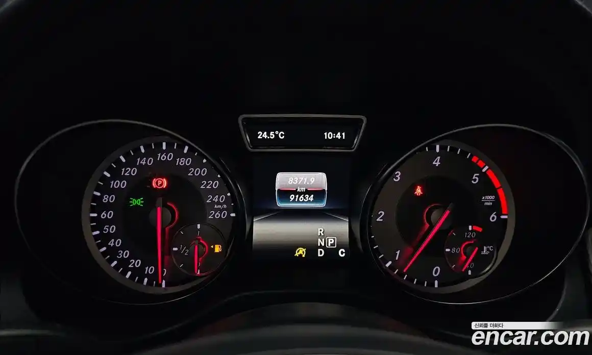 Mercedes-Benz CLA-Class 2016 2.1 гидро, фото 8 Mercedes-Benz CLA-Class 2016 2.1 гидро, фото 8