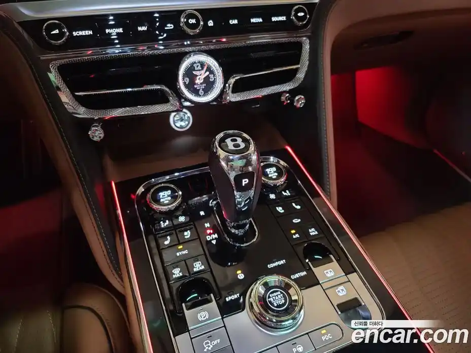 Bentley Flying Spur 2020 6.0 гидро, фото 16