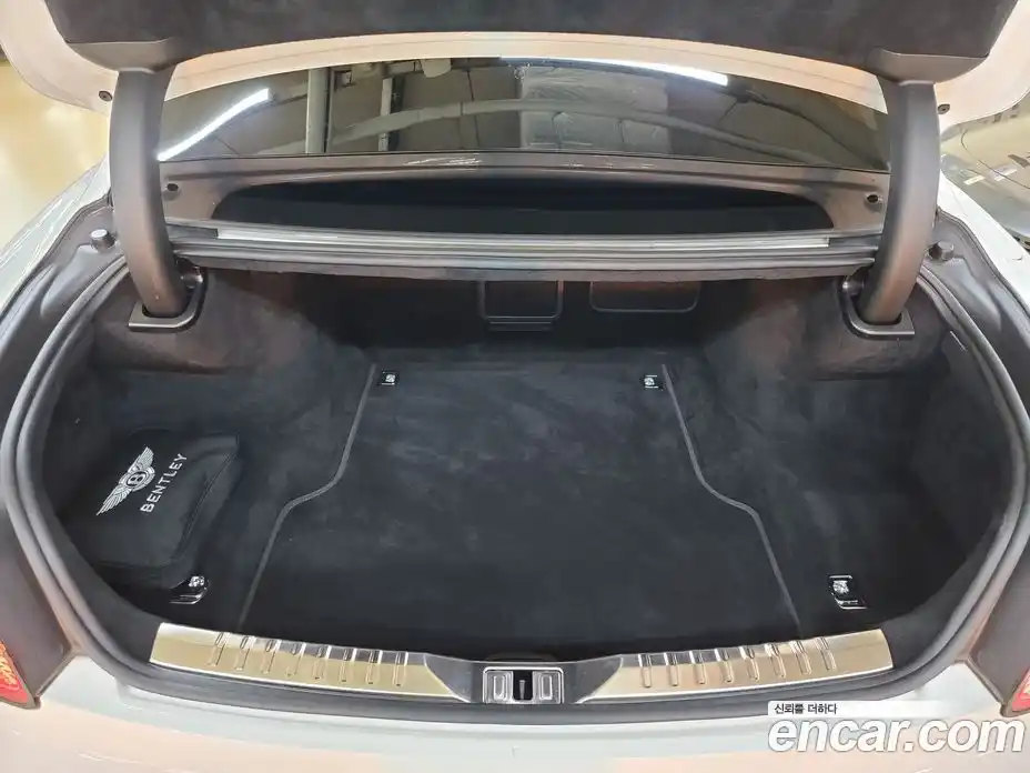 Bentley Flying Spur 2020 6.0 гидро, фото 20