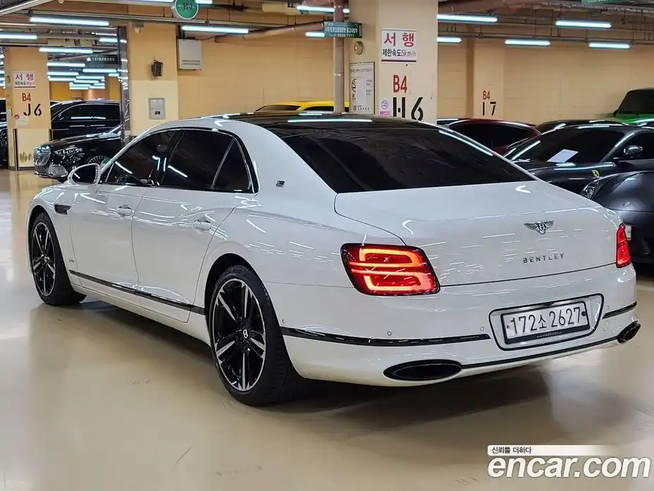 Bentley Flying Spur 2020 6.0 гидро, фото 2